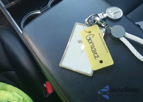 2020 Tesla Model 3 Standard Range Plus Rear-Wheel Drive/Standard Range Rear-Wheel Drive из США, поврежденный, VIN 5YJ3E1EA9LF645371